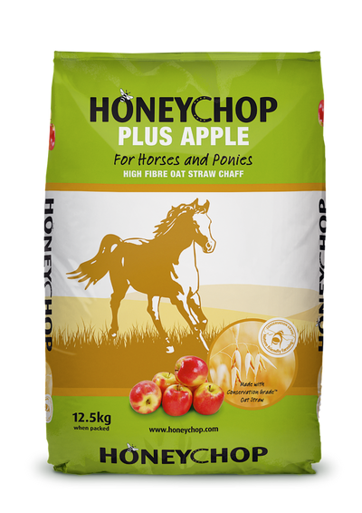 Molasses-free horse feed with real apple pieces Honeychop Plus & Apple