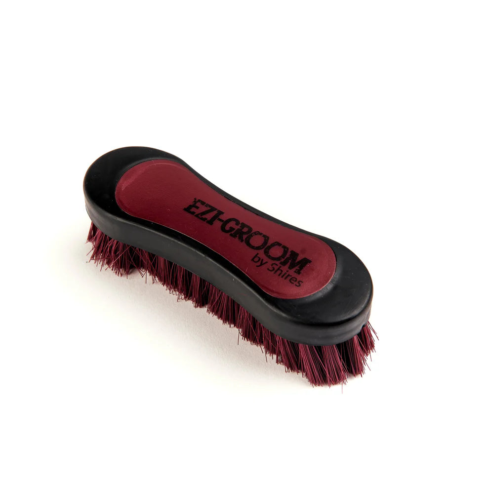 Shires EZI-GROOM Grip Face Brush burgundy