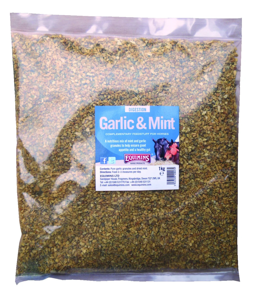 Herbal garlic and mint granules for horse gut health