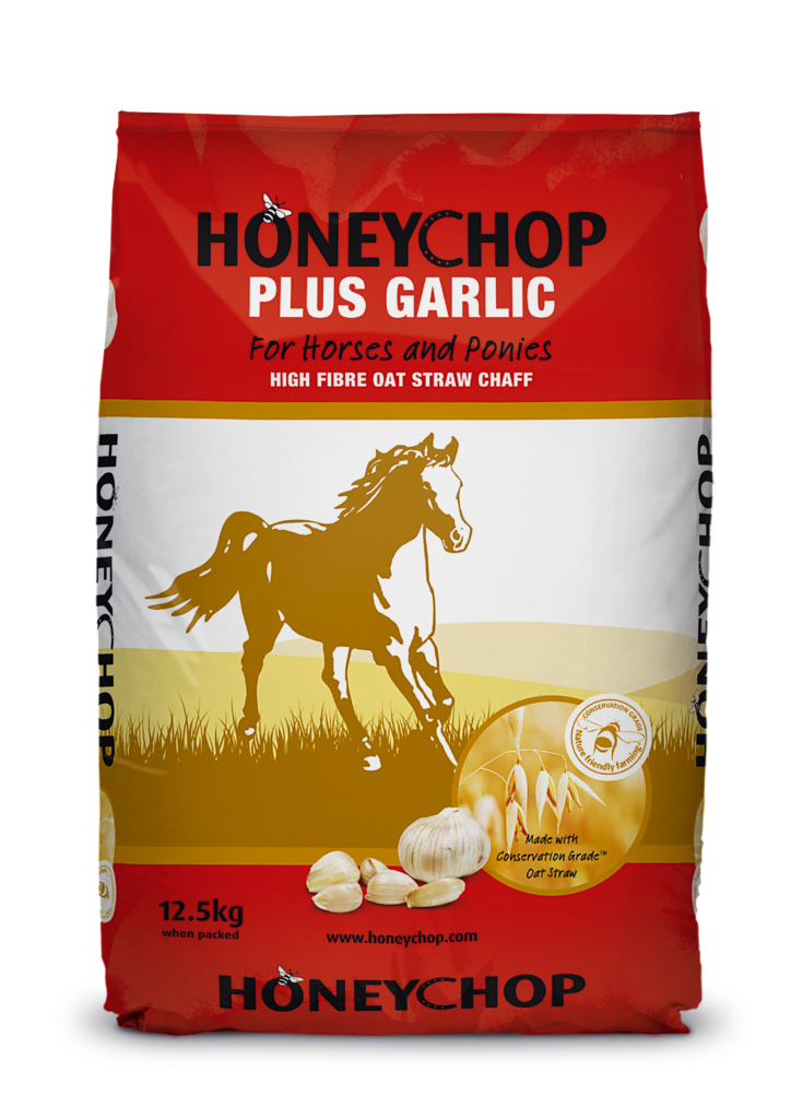 Honeychop Plus Garlic horse feed bag on a white background